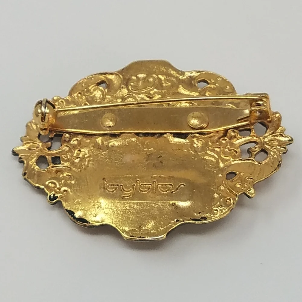 Byblos vtg brooch
